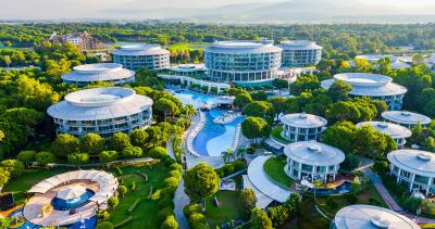 Cali̇sta Luxury Resort Hotel and Transfer Details